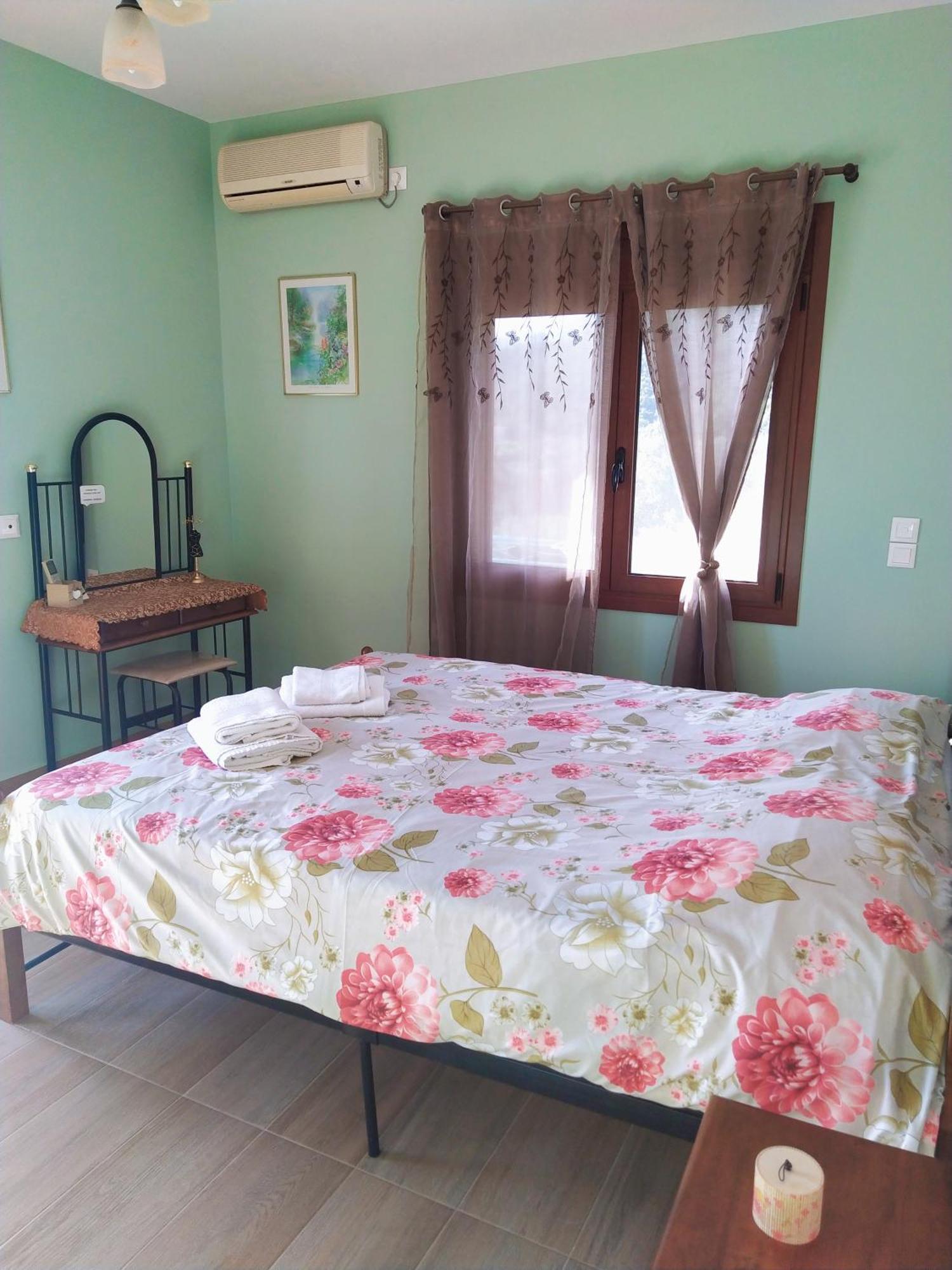 Eirini House Apartment Leonídion Екстериор снимка